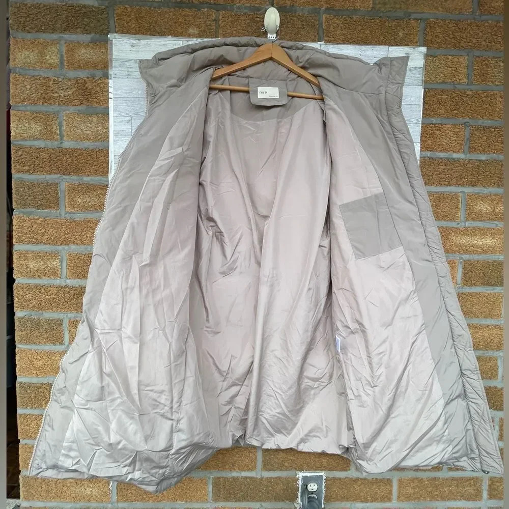 NAP loungewear Oversized Padded Down Puffer Coat in a neutral Sand size medium - Picture 8 of 15